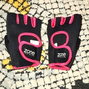 Weightlifting gloves
